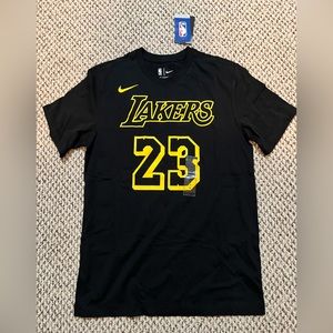 NWT LeBron James Nike Lakers #23 t-shirt